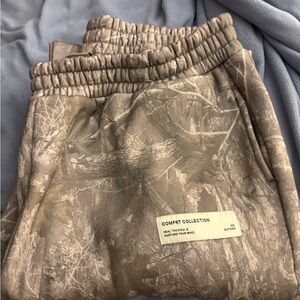 Womans Camouflage Pants